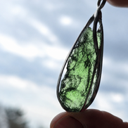 Moldavite Pendant, 4.71g, Nesměň