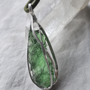 Moldavite Pendant, 4.71g, Nesměň