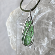 Moldavite Pendant, 4.71g, Nesměň