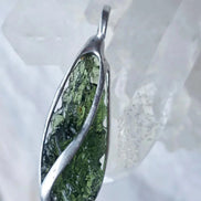 moldavite pendant featuring a 2.8 g from Nesměň, hand-set in a lead-free tin alloy
