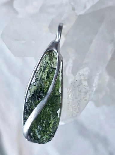 moldavite pendant featuring a 2.8 g from Nesměň, hand-set in a lead-free tin alloy