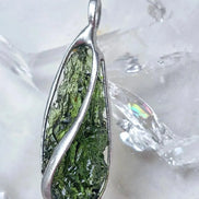 moldavite pendant featuring a 2.8 g from Nesměň, hand-set in a lead-free tin alloy