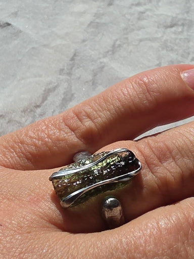 Raw Moldavite Ring, 0.85 g, Chlum