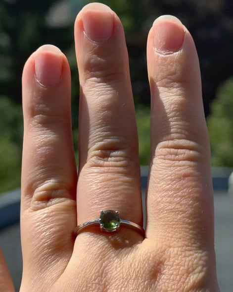 Faceted Moldavite ring from Chlum, set in sterling silver 925, US size 10
