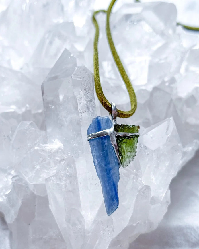 Moldavite and Kyanite pendant with transparent green Vrábče Moldavite.