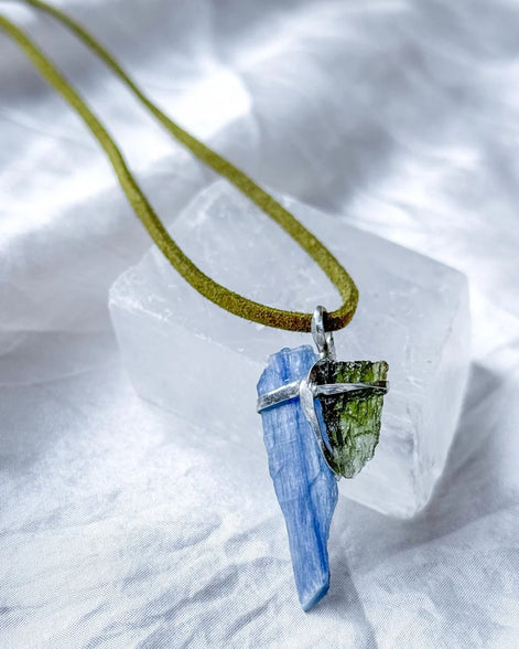 Moldavite and Kyanite pendant with transparent green Vrábče Moldavite.