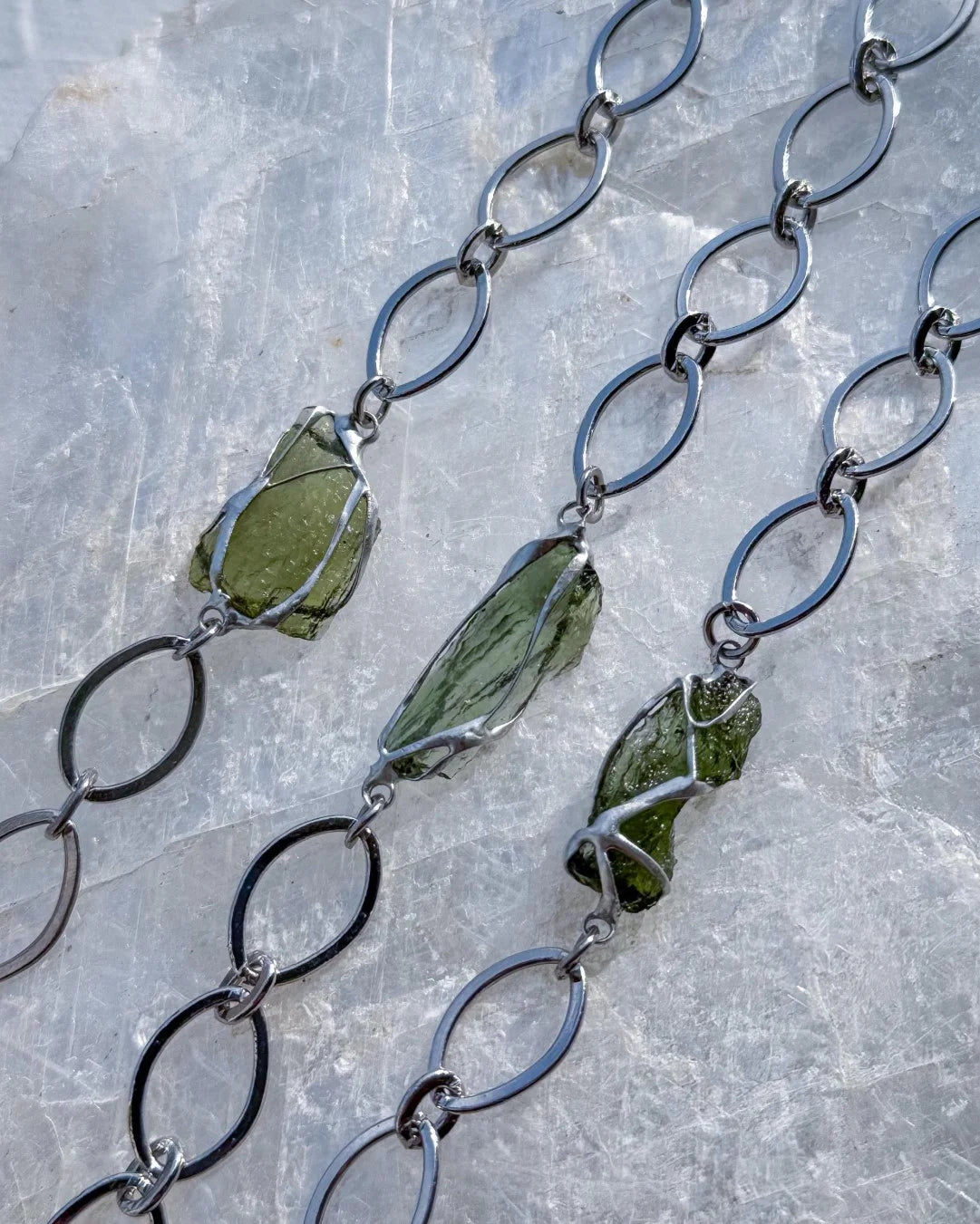 Moldavite bracelet with chunky oval-link chain and 0.8g Chlum stone