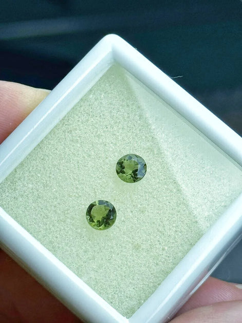 Pair of genuine 5 mm faceted green Moldavites from Chlum, Czech