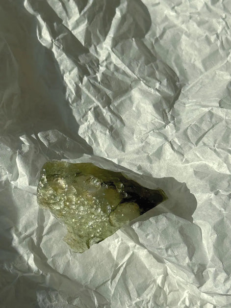 Angle Chime Moldavite, Jankov, 1.65g