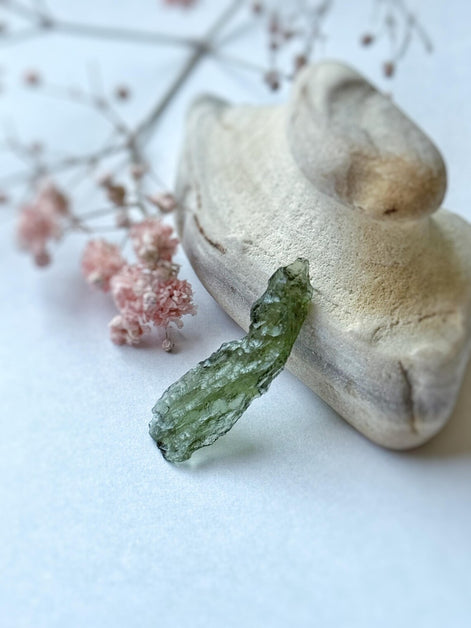 Raw Moldavite Stone, Chlum, 1.5g