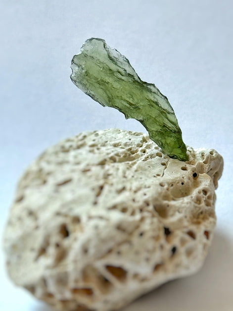 Raw Moldavite Stone, Chlum, 1.5g