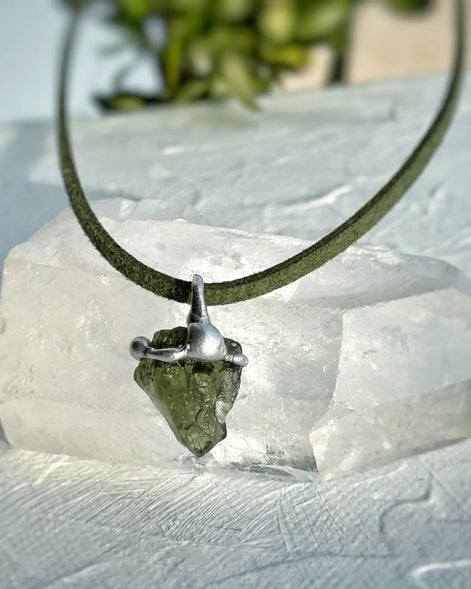 Raw Moldavite Pendant, Chlum, 1.8g