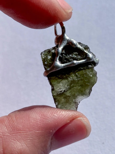 Raw Moldavite Pendant, Chlum, 2.90g