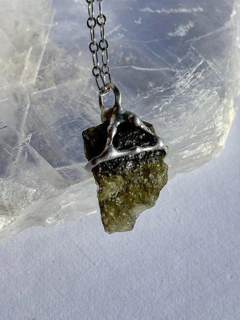 Raw Moldavite Pendant, Chlum, 2.90g