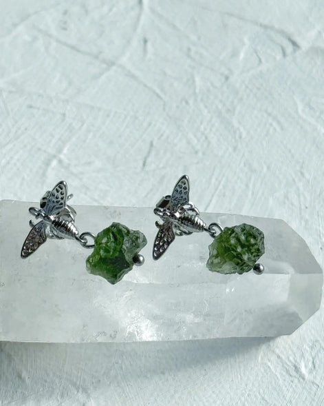 Moldavite Bee Earrings, Chlum, 1.60g