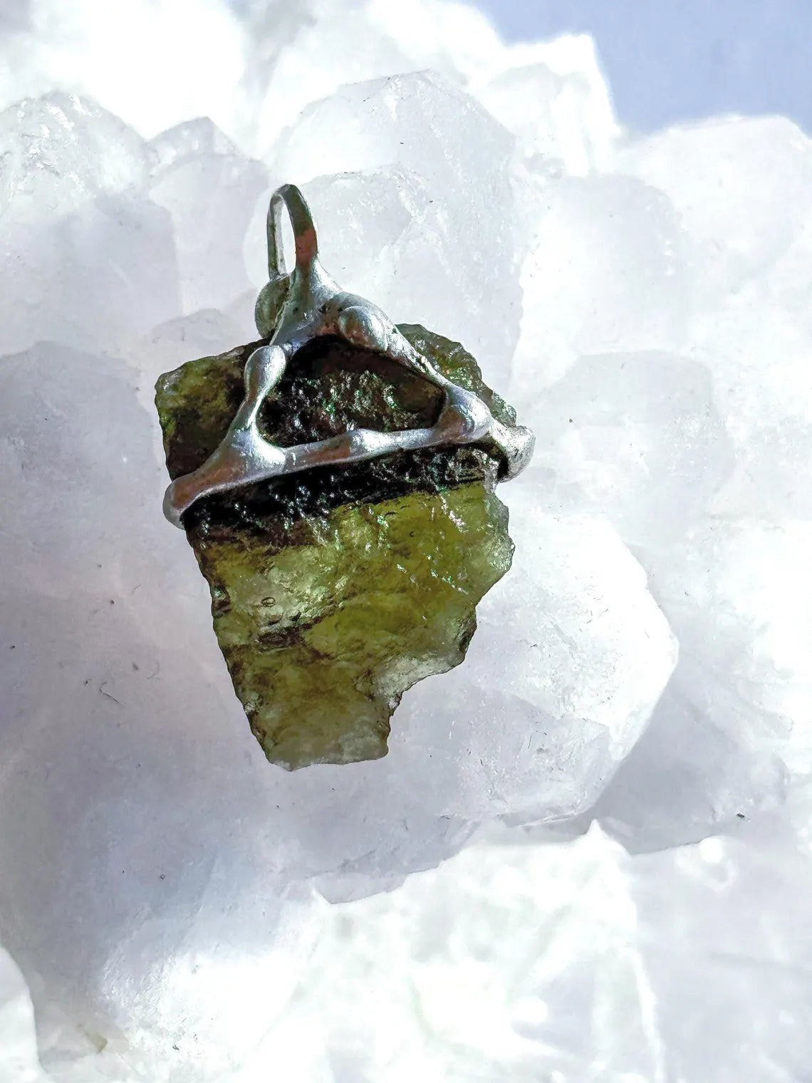 Raw Moldavite Pendant, Chlum, 2.90g