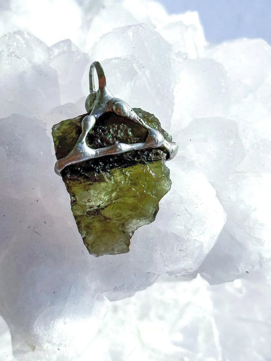 Raw Moldavite Pendant, Chlum, 2.90g