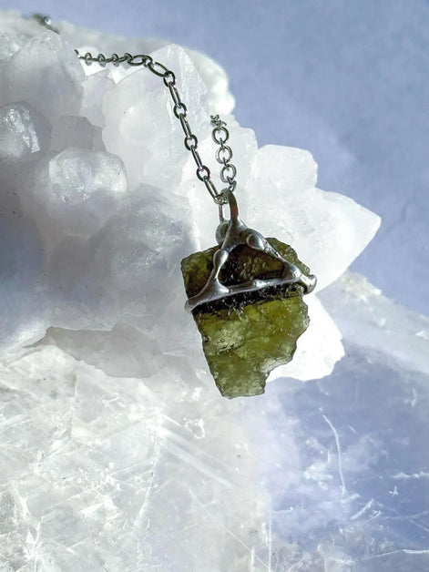 Raw Moldavite Pendant, Chlum, 2.90g