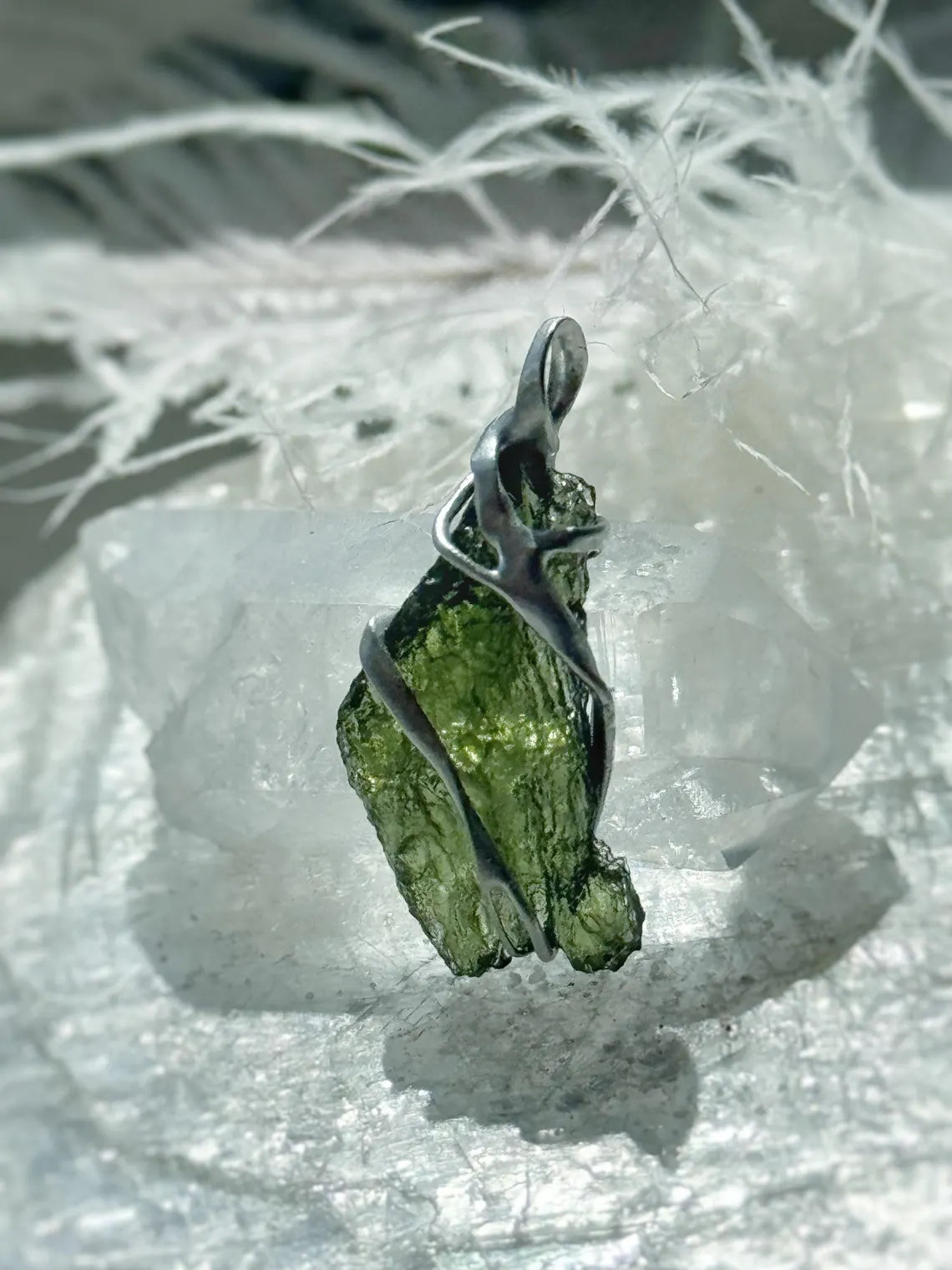 Raw Moldavite Pendant, Chlum, 2.80g
