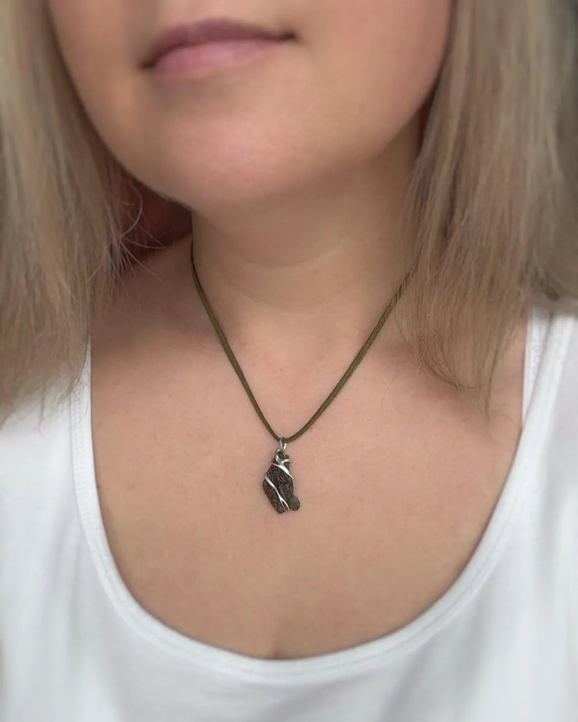 Raw Moldavite Pendant, Chlum, 2.80g