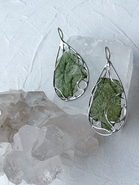 Moldavite Pendant, Marouškovo Pole, 2.60g