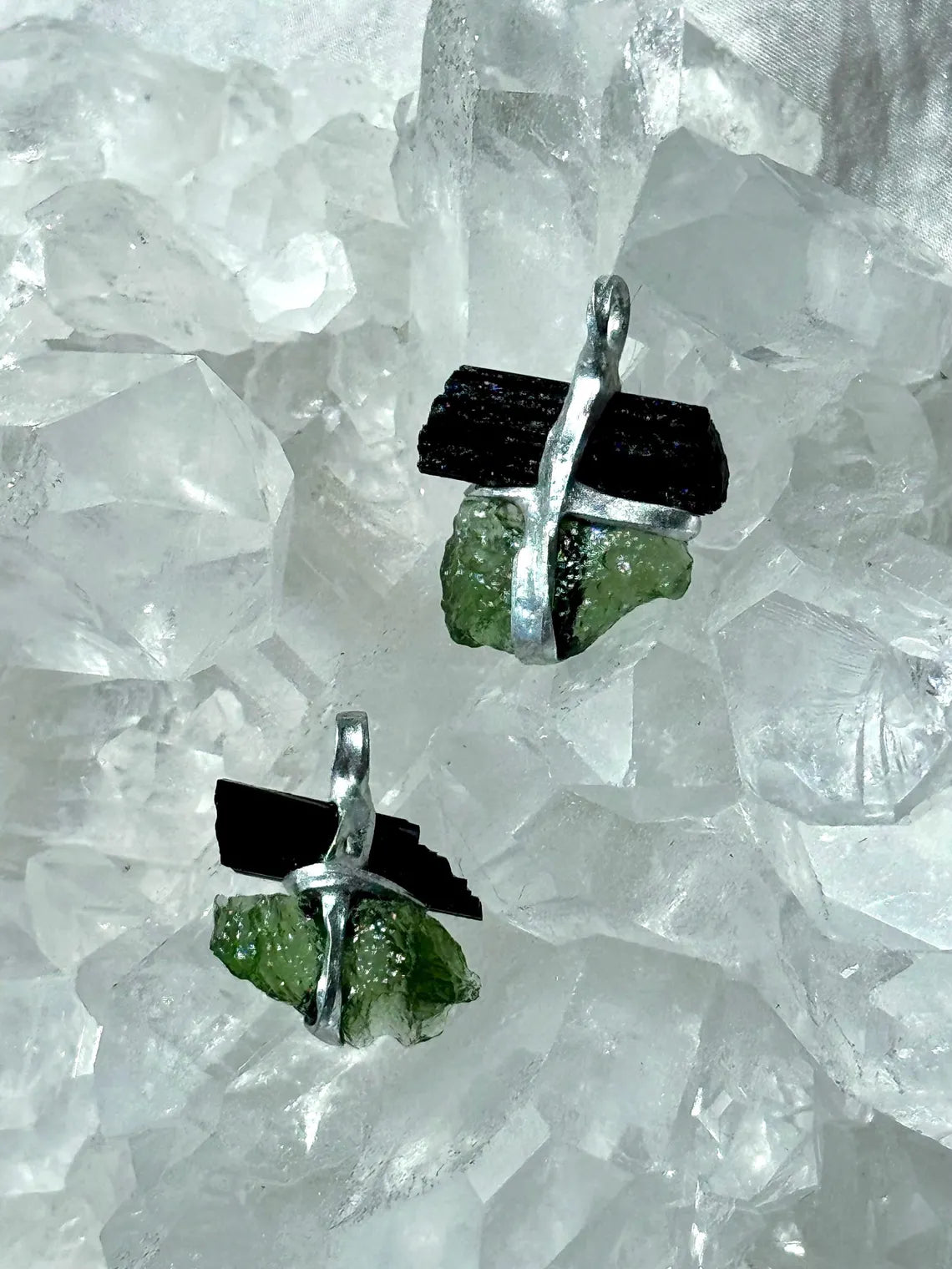 Moldavite & Black Tourmaline Pendant, Ločenice, 1.15g