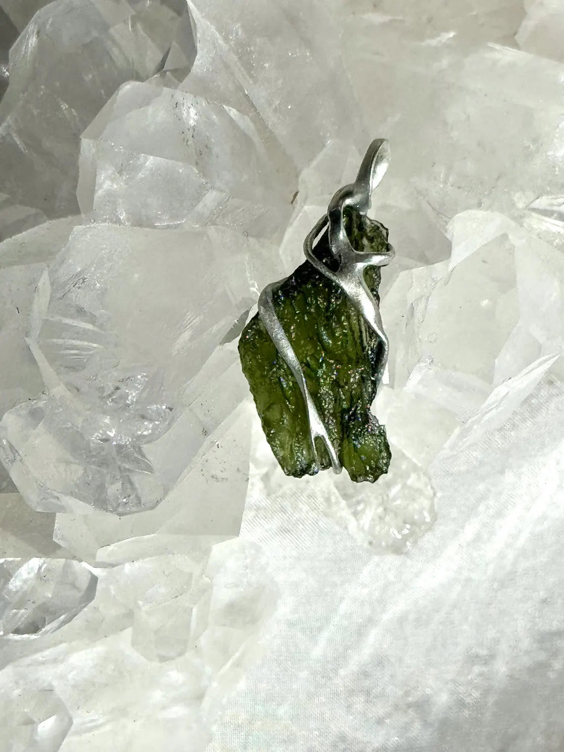 Raw Moldavite Pendant, Chlum, 2.80g