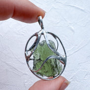 Raw Moldavite Pendant, Marouškovo Pole, 2.40g