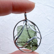 Raw Moldavite Pendant, Marouškovo Pole, 2.40g