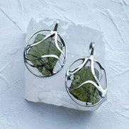 Raw Moldavite Pendant, Marouškovo Pole, 2.40g