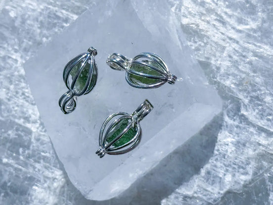 Natural Moldavite Necklace, 0.4g