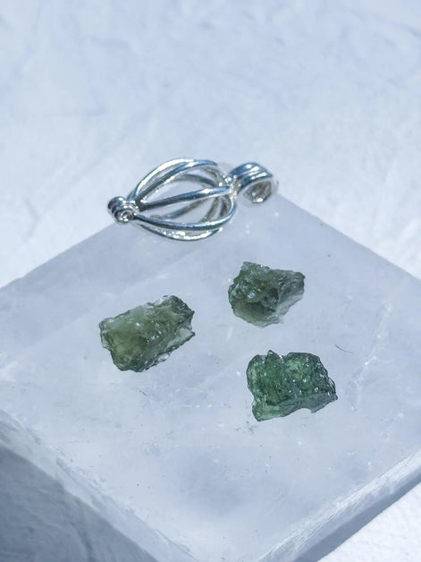 Natural Moldavite Necklace, 0.4g