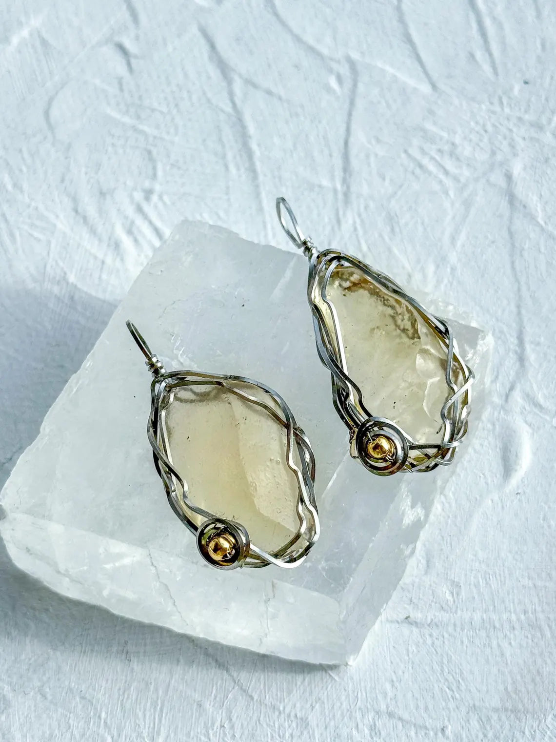 Natural Libyan Desert Glass Pendant, 2g