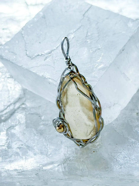 Natural Libyan Desert Glass Pendant, 2g