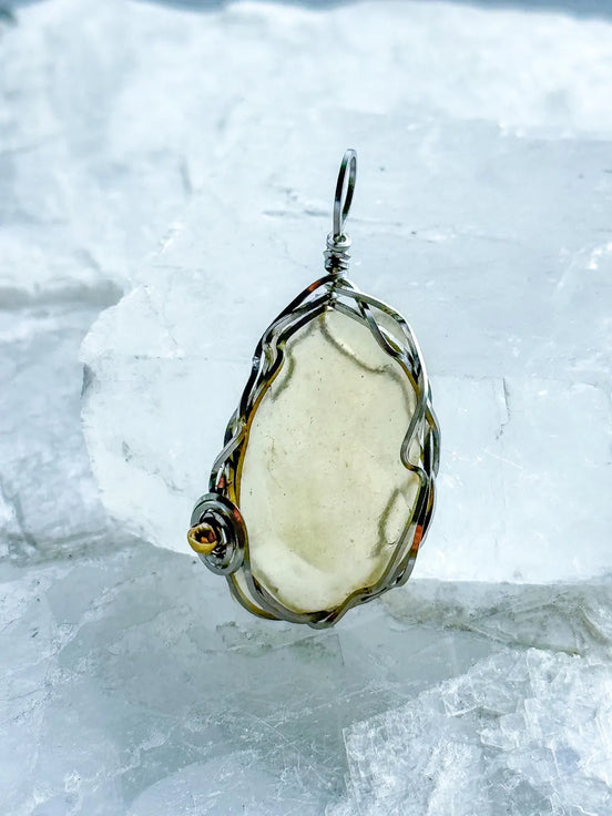 Natural Libyan Desert Glass Pendant, 2g