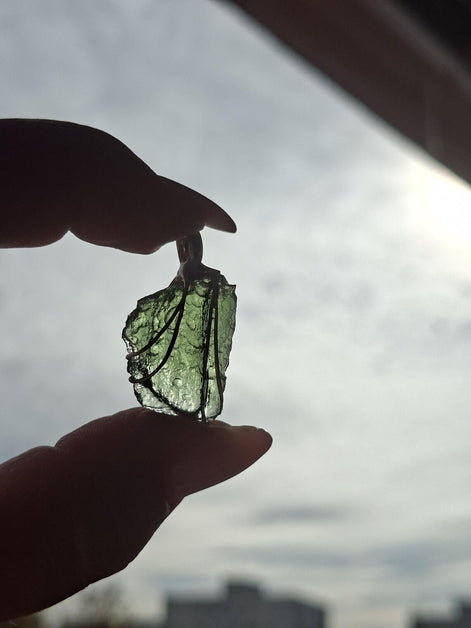 Raw Moldavite Pendant, Chlum, 3.04g