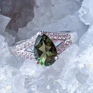 Elegant Faceted Cut Moldavite Ring, Chlum, 0.45g