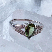 Elegant Faceted Cut Moldavite Ring, Chlum, 0.45g