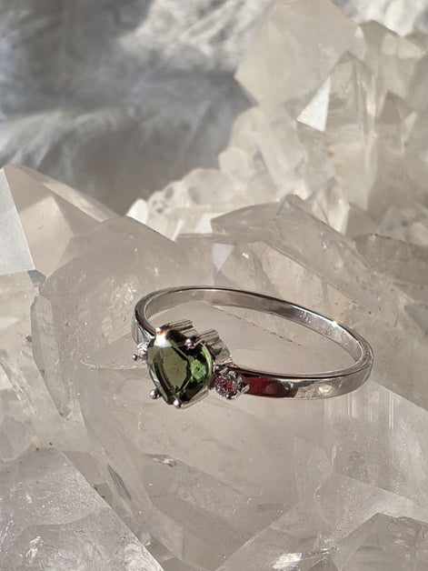 Briolette Heart Cut Moldavite Ring, Chlum, 0.25g