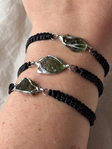 Moldavite Bracelet, Chlum, 0.8g, Black Nylon Cord