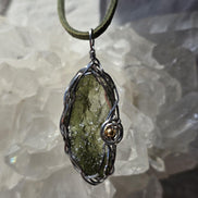 Raw Moldavite Pendant, Maruškovo Pole, 2.20g