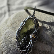 Raw Moldavite Pendant, Maruškovo Pole, 2.20g