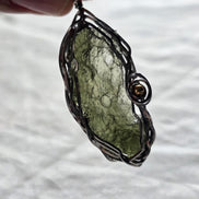 Raw Moldavite Pendant, Maruškovo Pole, 2.20g