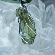Raw Moldavite Pendant, Vrábče, 2.86g