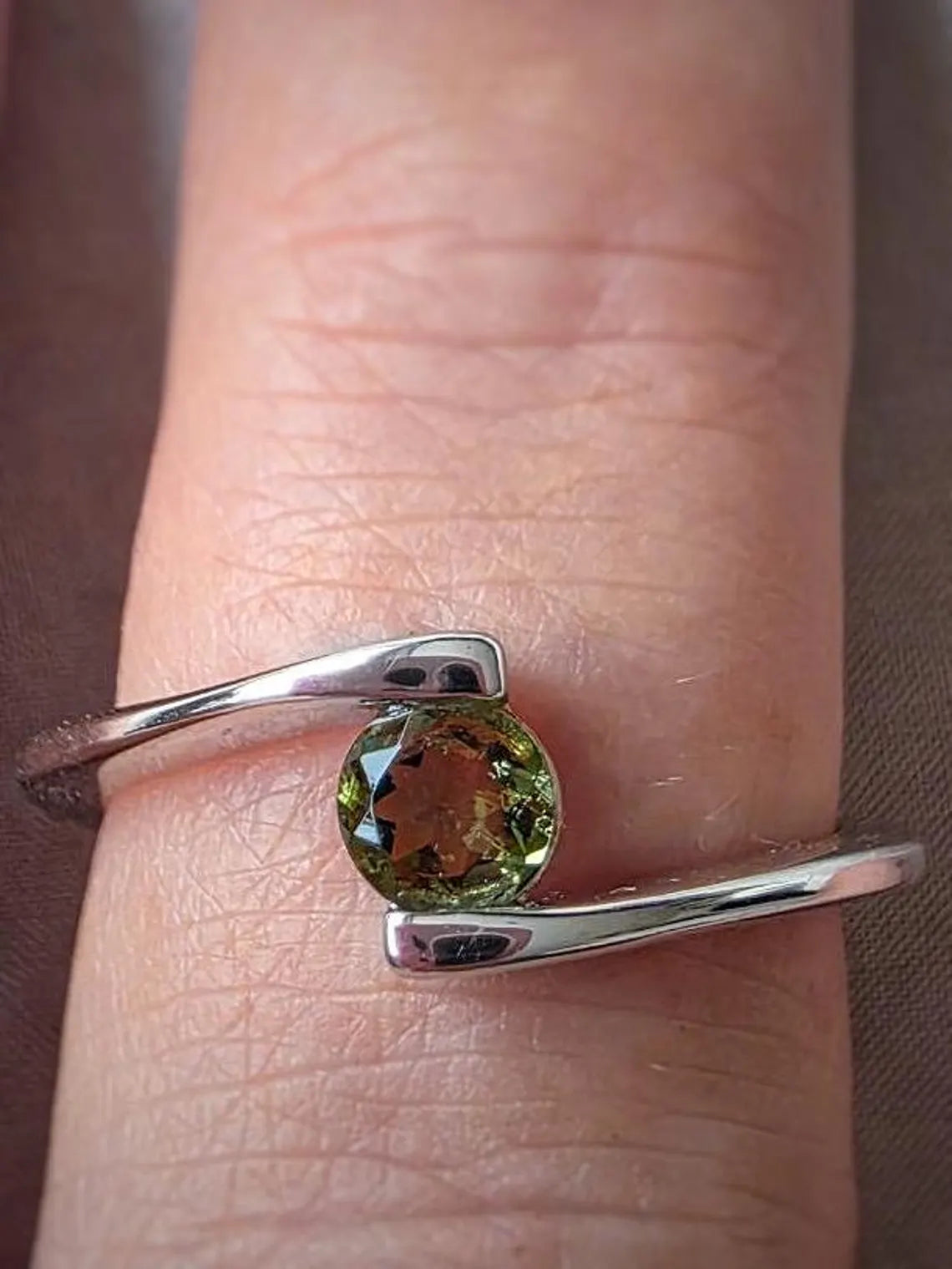 Faceted Moldavite Ring, Chlum, 0.2g