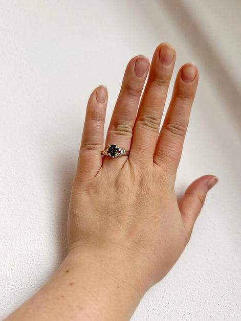 Elegant Faceted Cut Moldavite Ring, Chlum, 0.45g