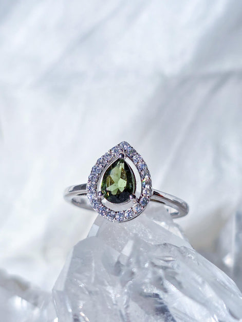 Pear-Cut Faceted Moldavite Ring, Chlum, 0.45g