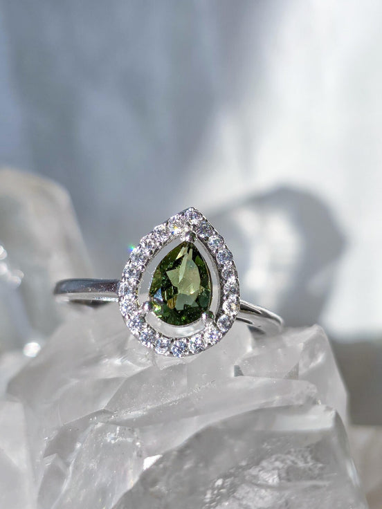 Pear-Cut Faceted Moldavite Ring, Chlum, 0.45g