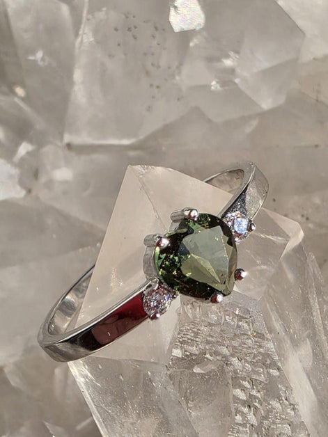 Briolette Heart Cut Moldavite Ring, Chlum, 0.25g
