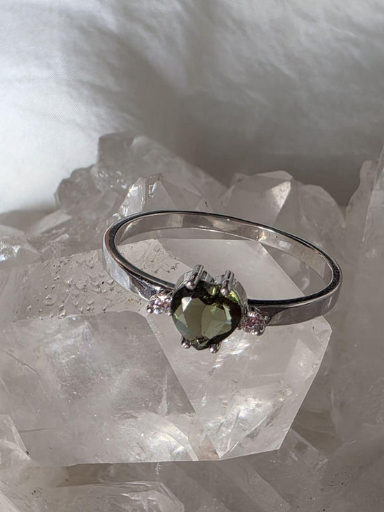 Briolette Heart Cut Moldavite Ring, Chlum, 0.25g